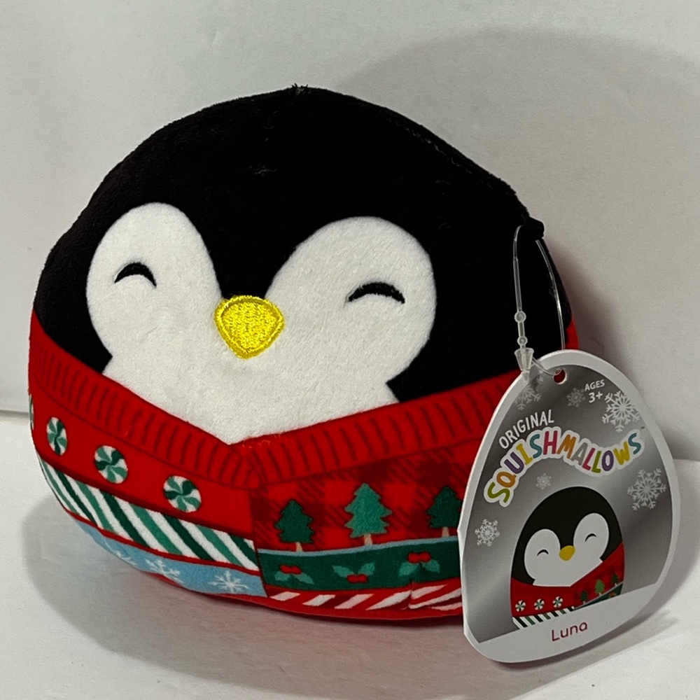 Squishmallows Christmas 2021 LUNA Penguin NWT